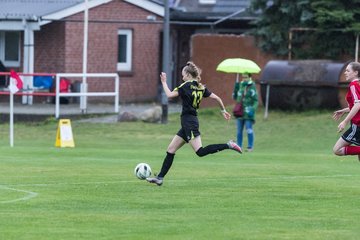 Bild 35 - B-Juniorinnen SG Mittelholstein - SV Frisia 03 Risum-Lindholm : Ergebnis: 1:12